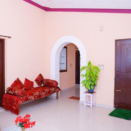 Giri'S Homestay Madikeri Ngoại thất bức ảnh