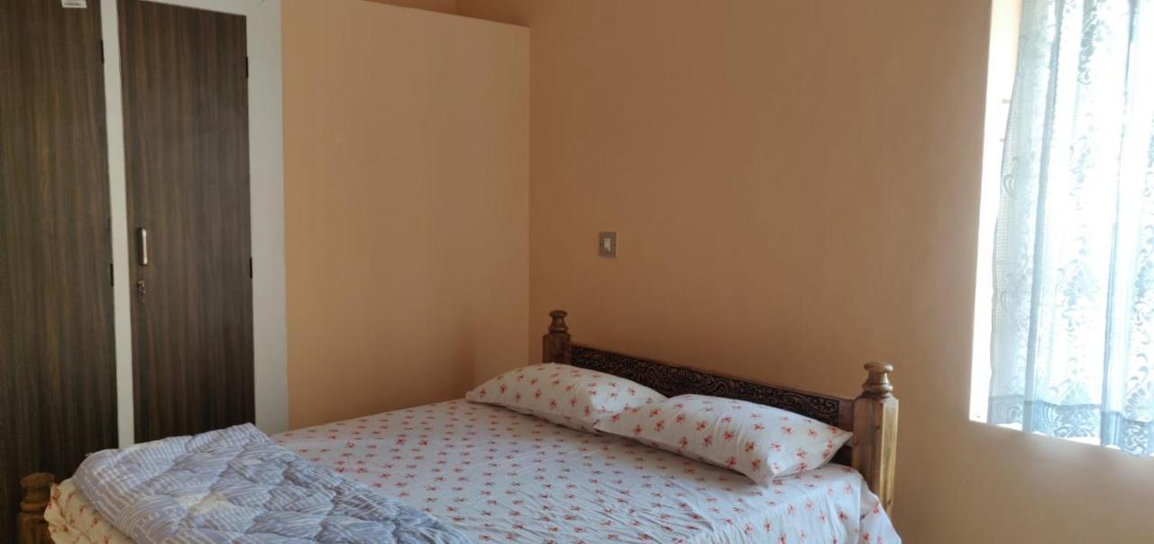 Giri'S Homestay Madikeri Ngoại thất bức ảnh