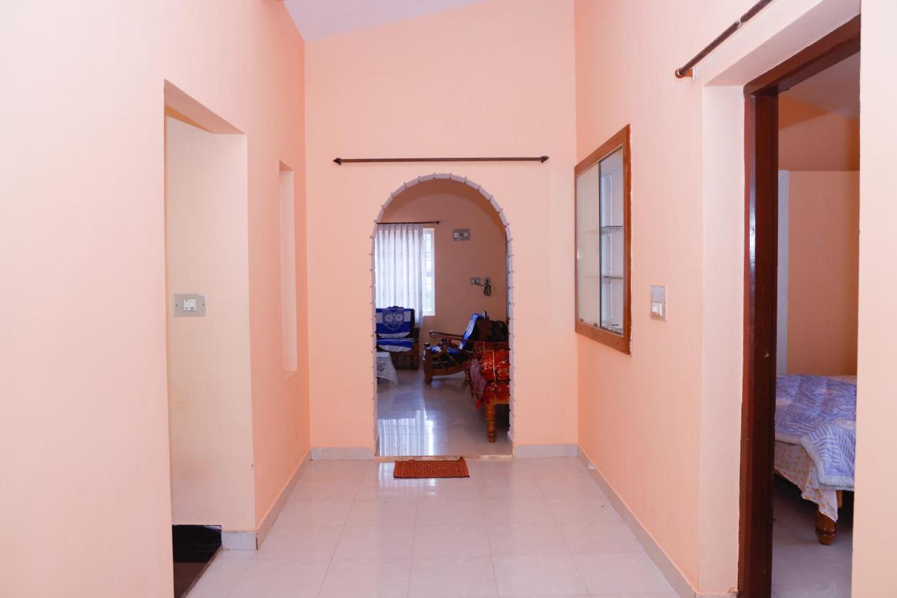 Giri'S Homestay Madikeri Ngoại thất bức ảnh