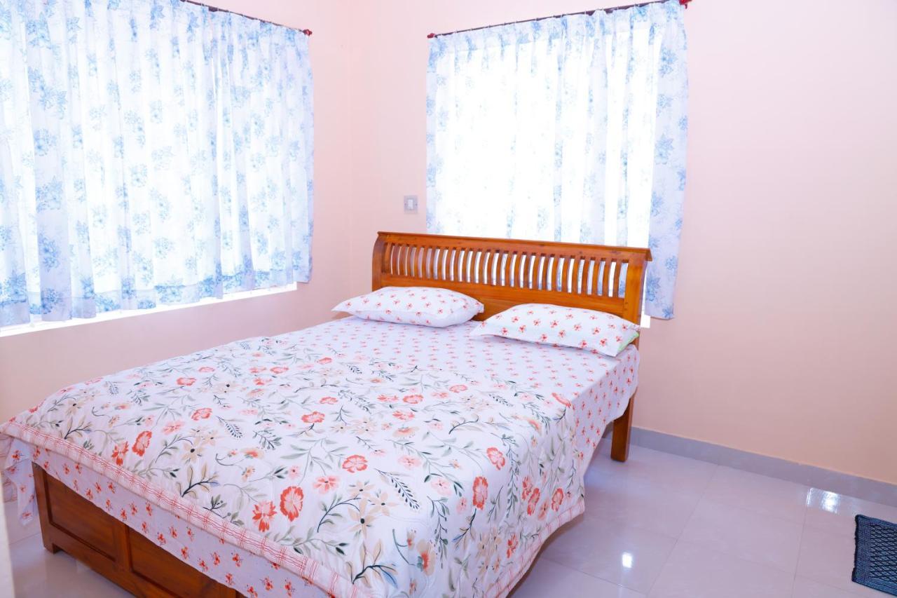 Giri'S Homestay Madikeri Ngoại thất bức ảnh
