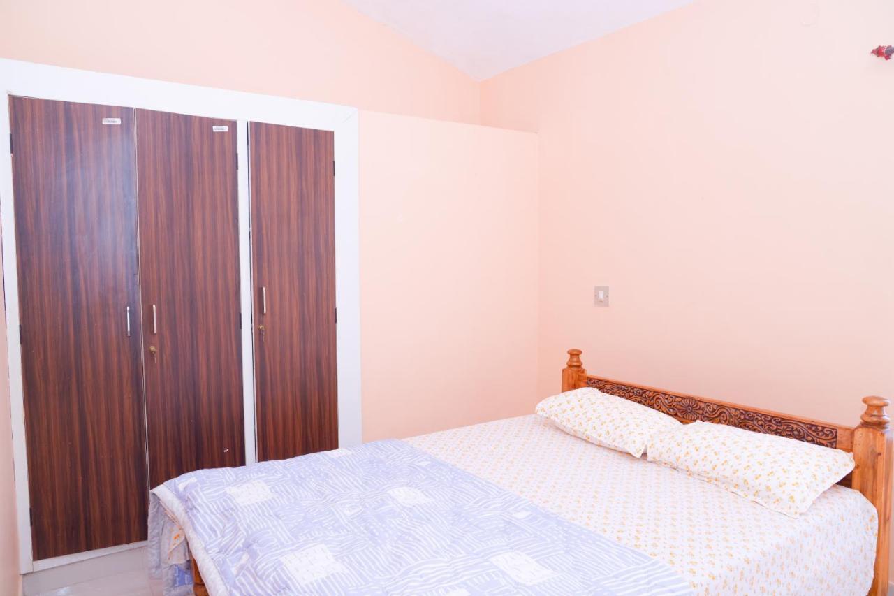Giri'S Homestay Madikeri Ngoại thất bức ảnh