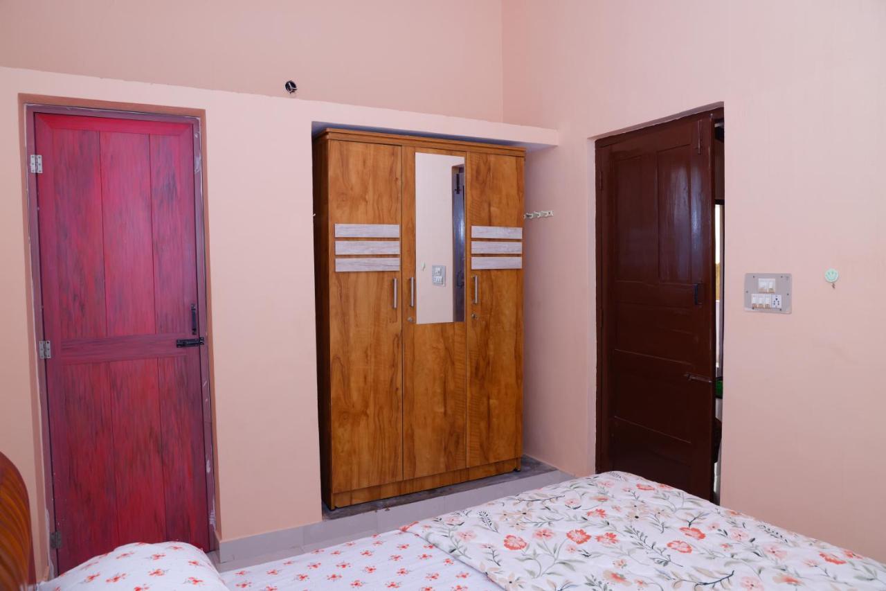 Giri'S Homestay Madikeri Ngoại thất bức ảnh